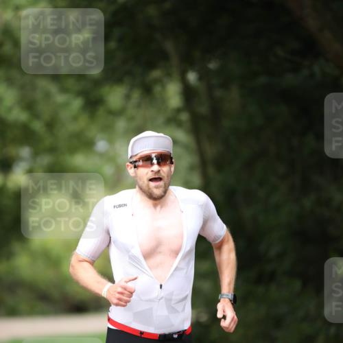 30.08.2026 - Elbe Triathlon Hamburg Antke Förster http://msf.ph/oto/10094919 30.08.2026 09:37:15 Laufen  meine-sportfotos.de