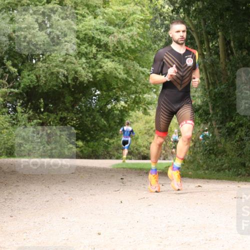 30.08.2026 - Elbe Triathlon Hamburg Antke Förster http://msf.ph/oto/10094926 30.08.2026 09:52:41 Laufen  meine-sportfotos.de