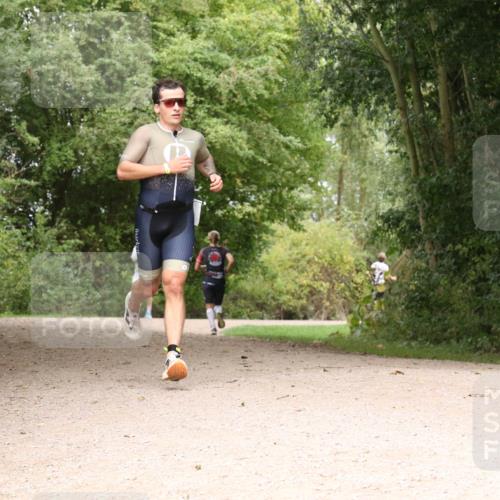 30.08.2026 - Elbe Triathlon Hamburg Antke Förster http://msf.ph/oto/10094948 30.08.2026 09:53:06 Laufen  meine-sportfotos.de