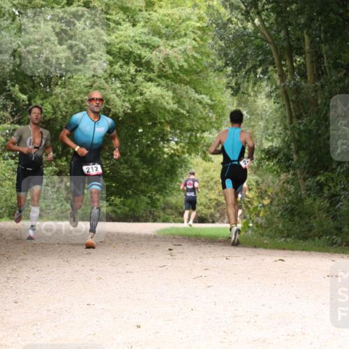 30.08.2026 - Elbe Triathlon Hamburg Antke Förster http://msf.ph/oto/10094956 30.08.2026 09:54:12 Laufen 212 meine-sportfotos.de