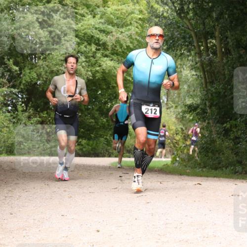 30.08.2026 - Elbe Triathlon Hamburg Antke Förster http://msf.ph/oto/10094960 30.08.2026 09:54:14 Laufen 212 meine-sportfotos.de
