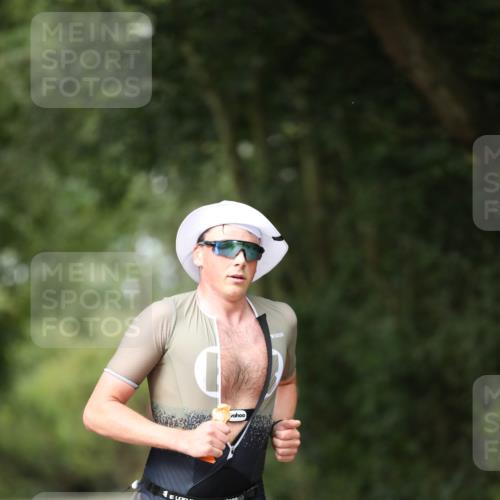 30.08.2026 - Elbe Triathlon Hamburg Antke Förster http://msf.ph/oto/10094961 30.08.2026 09:38:56 Laufen  meine-sportfotos.de