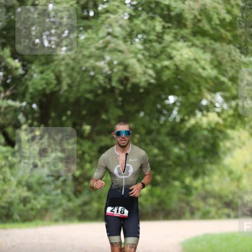 30.08.2026 - Elbe Triathlon Hamburg Antke Förster http://msf.ph/oto/10094973 30.08.2026 09:40:12 Laufen 218 meine-sportfotos.de