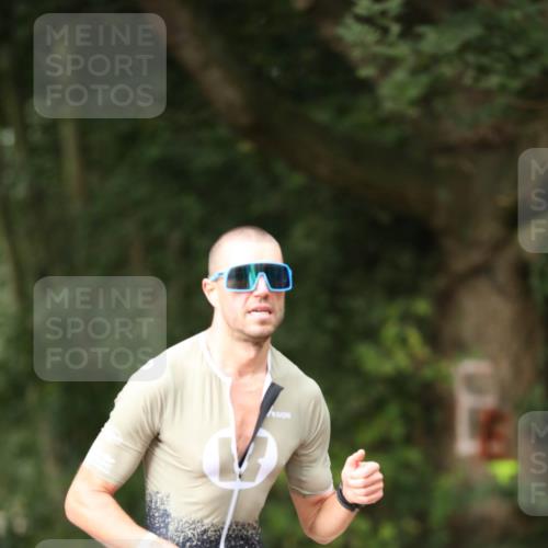 30.08.2026 - Elbe Triathlon Hamburg Antke Förster http://msf.ph/oto/10094979 30.08.2026 09:40:14 Laufen 218 meine-sportfotos.de