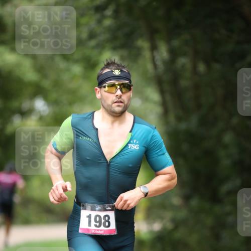 30.08.2026 - Elbe Triathlon Hamburg Antke Förster http://msf.ph/oto/10095009 30.08.2026 09:42:23 Laufen 198 meine-sportfotos.de