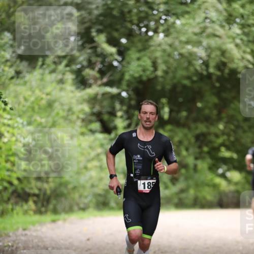 30.08.2026 - Elbe Triathlon Hamburg Antke Förster http://msf.ph/oto/10095011 30.08.2026 09:42:50 Laufen 185 meine-sportfotos.de
