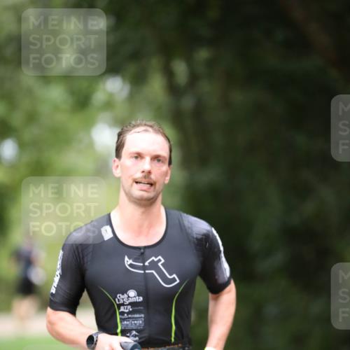 30.08.2026 - Elbe Triathlon Hamburg Antke Förster http://msf.ph/oto/10095019 30.08.2026 09:42:52 Laufen 185 meine-sportfotos.de