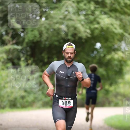30.08.2026 - Elbe Triathlon Hamburg Antke Förster http://msf.ph/oto/10095025 30.08.2026 09:43:21 Laufen 189 meine-sportfotos.de