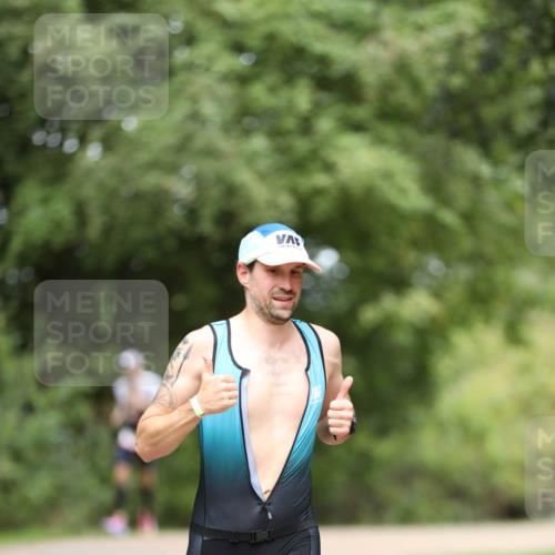 30.08.2026 - Elbe Triathlon Hamburg Antke Förster http://msf.ph/oto/10095043 30.08.2026 09:44:03 Laufen  meine-sportfotos.de
