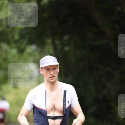 30.08.2026 - Elbe Triathlon Hamburg Antke Förster http://msf.ph/oto/10095057 30.08.2026 09:44:13 Laufen  meine-sportfotos.de