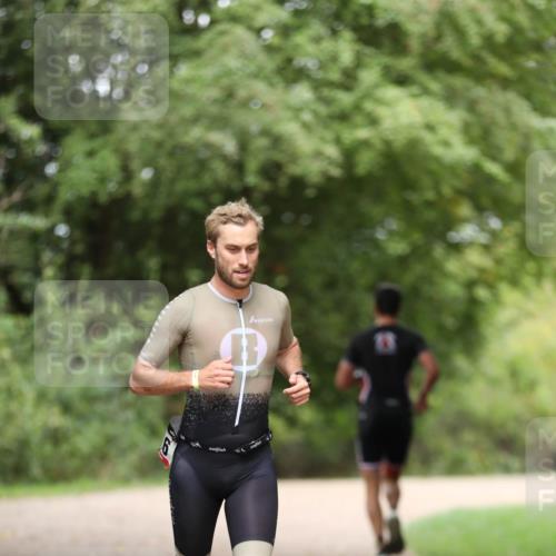 30.08.2026 - Elbe Triathlon Hamburg Antke Förster http://msf.ph/oto/10095061 30.08.2026 09:44:30 Laufen  meine-sportfotos.de