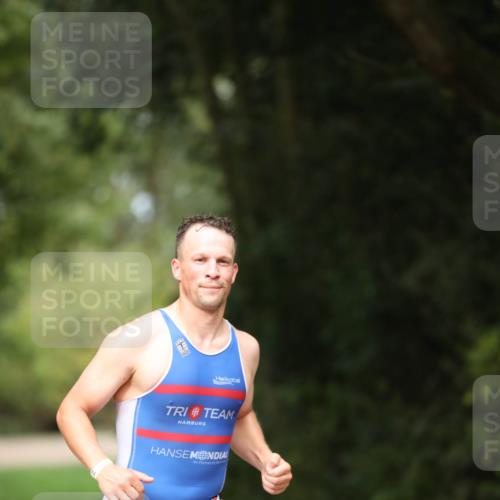 30.08.2026 - Elbe Triathlon Hamburg Antke Förster http://msf.ph/oto/10095073 30.08.2026 09:45:26 Laufen  meine-sportfotos.de