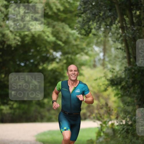 30.08.2026 - Elbe Triathlon Hamburg Antke Förster http://msf.ph/oto/10095081 30.08.2026 09:45:44 Laufen  meine-sportfotos.de