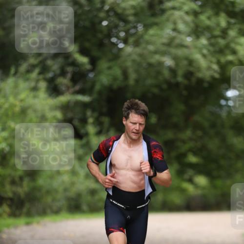 30.08.2026 - Elbe Triathlon Hamburg Antke Förster http://msf.ph/oto/10095125 30.08.2026 09:48:26 Laufen  meine-sportfotos.de