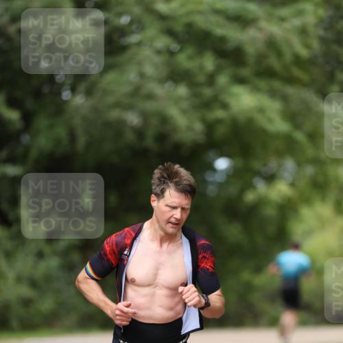 30.08.2026 - Elbe Triathlon Hamburg Antke Förster http://msf.ph/oto/10095127 30.08.2026 09:48:27 Laufen  meine-sportfotos.de