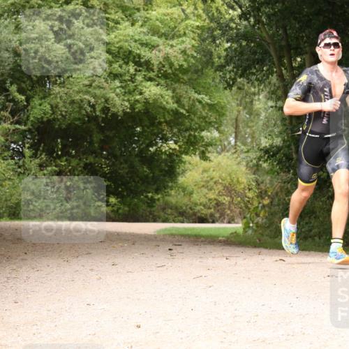 30.08.2026 - Elbe Triathlon Hamburg Antke Förster http://msf.ph/oto/10095128 30.08.2026 09:57:49 Laufen  meine-sportfotos.de