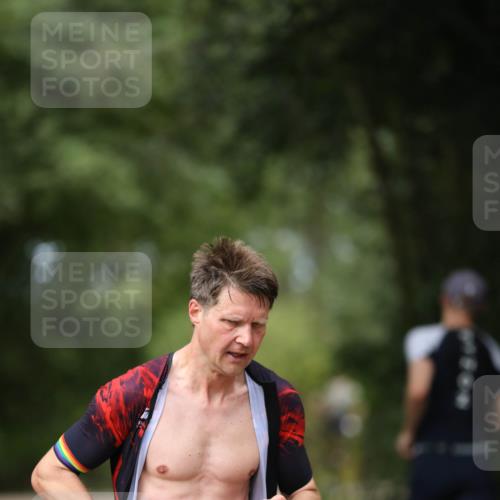 30.08.2026 - Elbe Triathlon Hamburg Antke Förster http://msf.ph/oto/10095129 30.08.2026 09:48:27 Laufen  meine-sportfotos.de