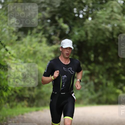 30.08.2026 - Elbe Triathlon Hamburg Antke Förster http://msf.ph/oto/10095133 30.08.2026 09:48:46 Laufen  meine-sportfotos.de