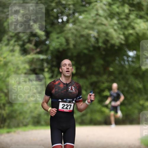 30.08.2026 - Elbe Triathlon Hamburg Antke Förster http://msf.ph/oto/10095143 30.08.2026 09:49:27 Laufen 2, 227 meine-sportfotos.de