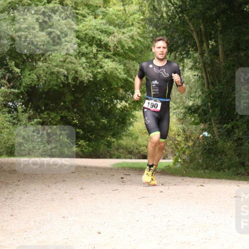 30.08.2026 - Elbe Triathlon Hamburg Antke Förster http://msf.ph/oto/10095156 30.08.2026 09:58:32 Laufen 190 meine-sportfotos.de