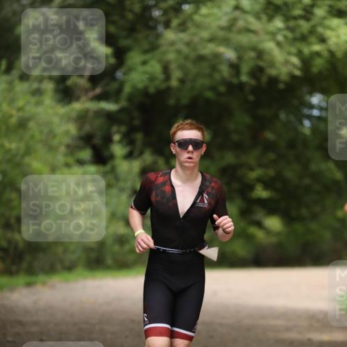 30.08.2026 - Elbe Triathlon Hamburg Antke Förster http://msf.ph/oto/10095173 30.08.2026 09:50:01 Laufen  meine-sportfotos.de