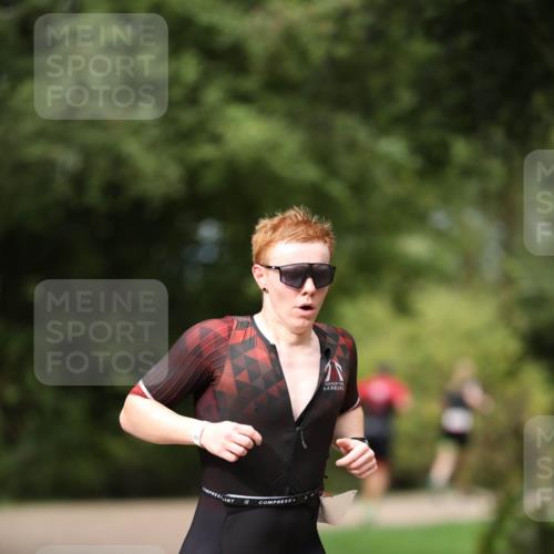 30.08.2026 - Elbe Triathlon Hamburg Antke Förster http://msf.ph/oto/10095177 30.08.2026 09:50:02 Laufen  meine-sportfotos.de
