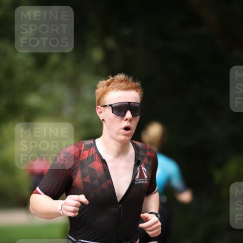 30.08.2026 - Elbe Triathlon Hamburg Antke Förster http://msf.ph/oto/10095179 30.08.2026 09:50:02 Laufen  meine-sportfotos.de
