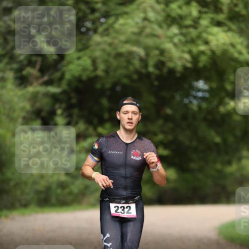 30.08.2026 - Elbe Triathlon Hamburg Antke Förster http://msf.ph/oto/10095183 30.08.2026 09:50:48 Laufen 232 meine-sportfotos.de