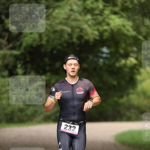30.08.2026 - Elbe Triathlon Hamburg Antke Förster http://msf.ph/oto/10095185 30.08.2026 09:50:49 Laufen 232 meine-sportfotos.de