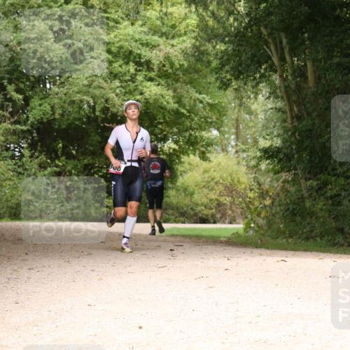 30.08.2026 - Elbe Triathlon Hamburg Antke Förster http://msf.ph/oto/10095204 30.08.2026 10:00:44 Laufen  meine-sportfotos.de
