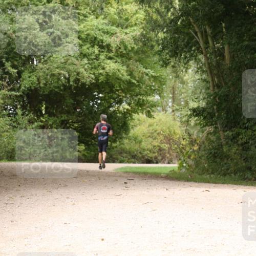 30.08.2026 - Elbe Triathlon Hamburg Antke Förster http://msf.ph/oto/10095212 30.08.2026 10:00:47 Laufen  meine-sportfotos.de