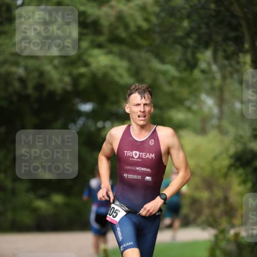 30.08.2026 - Elbe Triathlon Hamburg Antke Förster http://msf.ph/oto/10095221 30.08.2026 09:52:39 Laufen 05 meine-sportfotos.de