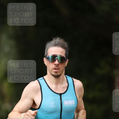 30.08.2026 - Elbe Triathlon Hamburg Antke Förster http://msf.ph/oto/10095247 30.08.2026 09:52:58 Laufen 210 meine-sportfotos.de
