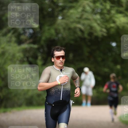 30.08.2026 - Elbe Triathlon Hamburg Antke Förster http://msf.ph/oto/10095251 30.08.2026 09:53:06 Laufen  meine-sportfotos.de