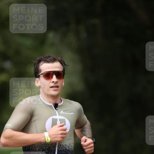 30.08.2026 - Elbe Triathlon Hamburg Antke Förster http://msf.ph/oto/10095255 30.08.2026 09:53:08 Laufen  meine-sportfotos.de