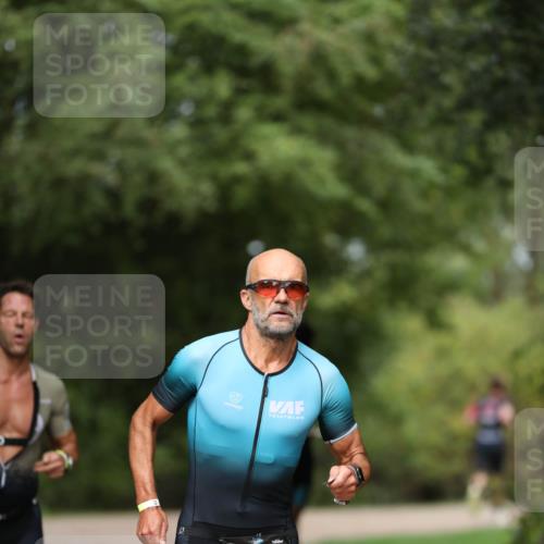 30.08.2026 - Elbe Triathlon Hamburg Antke Förster http://msf.ph/oto/10095263 30.08.2026 09:54:14 Laufen 23, 212 meine-sportfotos.de