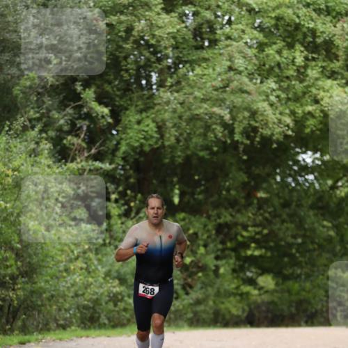 30.08.2026 - Elbe Triathlon Hamburg Antke Förster http://msf.ph/oto/10095269 30.08.2026 09:54:33 Laufen 268 meine-sportfotos.de