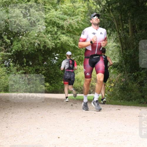 30.08.2026 - Elbe Triathlon Hamburg Antke Förster http://msf.ph/oto/10095284 30.08.2026 10:02:27 Laufen  meine-sportfotos.de