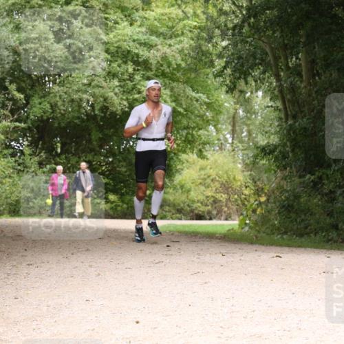 30.08.2026 - Elbe Triathlon Hamburg Antke Förster http://msf.ph/oto/10095294 30.08.2026 10:03:13 Laufen  meine-sportfotos.de
