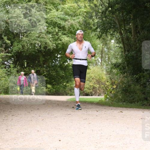 30.08.2026 - Elbe Triathlon Hamburg Antke Förster http://msf.ph/oto/10095296 30.08.2026 10:03:13 Laufen  meine-sportfotos.de