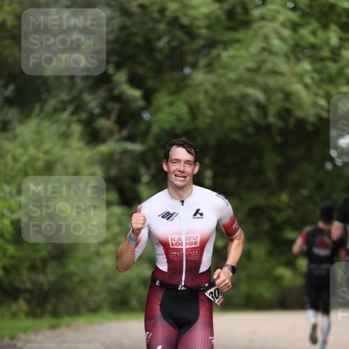 30.08.2026 - Elbe Triathlon Hamburg Antke Förster http://msf.ph/oto/10095301 30.08.2026 09:54:57 Laufen 25, 30 meine-sportfotos.de