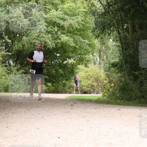 30.08.2026 - Elbe Triathlon Hamburg Antke Förster http://msf.ph/oto/10095304 30.08.2026 10:03:37 Laufen 208 meine-sportfotos.de