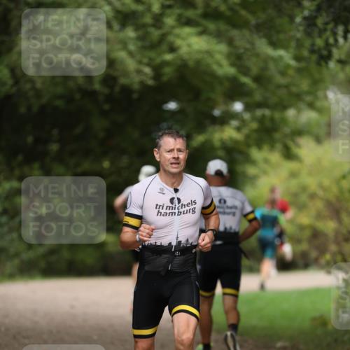 30.08.2026 - Elbe Triathlon Hamburg Antke Förster http://msf.ph/oto/10095323 30.08.2026 09:55:39 Laufen  meine-sportfotos.de