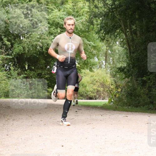 30.08.2026 - Elbe Triathlon Hamburg Antke Förster http://msf.ph/oto/10095346 30.08.2026 10:04:22 Laufen 6 meine-sportfotos.de