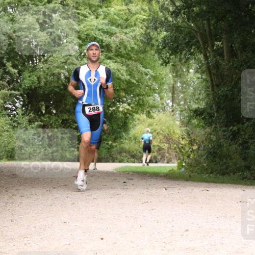 30.08.2026 - Elbe Triathlon Hamburg Antke Förster http://msf.ph/oto/10095354 30.08.2026 10:04:40 Laufen 288 meine-sportfotos.de