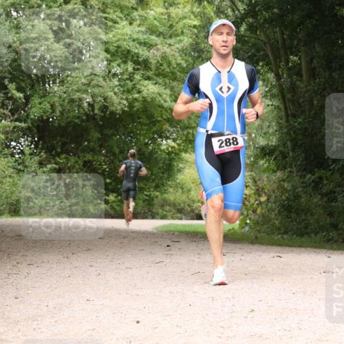 30.08.2026 - Elbe Triathlon Hamburg Antke Förster http://msf.ph/oto/10095356 30.08.2026 10:04:41 Laufen 288 meine-sportfotos.de
