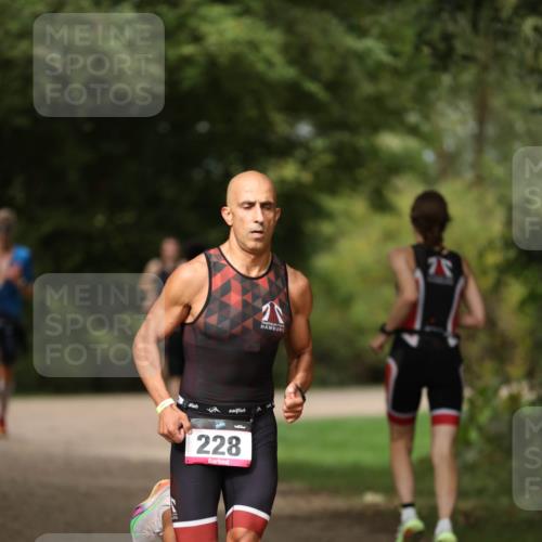 30.08.2026 - Elbe Triathlon Hamburg Antke Förster http://msf.ph/oto/10095409 30.08.2026 09:57:15 Laufen 228 meine-sportfotos.de