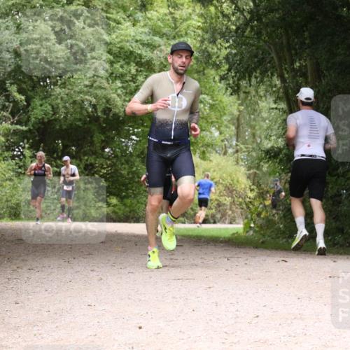 30.08.2026 - Elbe Triathlon Hamburg Antke Förster http://msf.ph/oto/10095468 30.08.2026 10:06:35 Laufen  meine-sportfotos.de