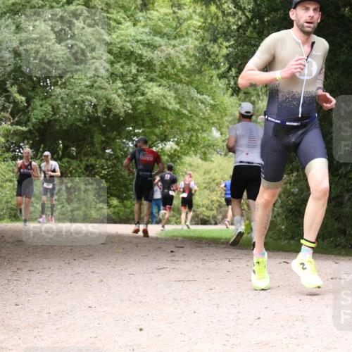 30.08.2026 - Elbe Triathlon Hamburg Antke Förster http://msf.ph/oto/10095470 30.08.2026 10:06:36 Laufen  meine-sportfotos.de