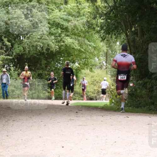 30.08.2026 - Elbe Triathlon Hamburg Antke Förster http://msf.ph/oto/10095484 30.08.2026 10:06:45 Laufen 307 meine-sportfotos.de